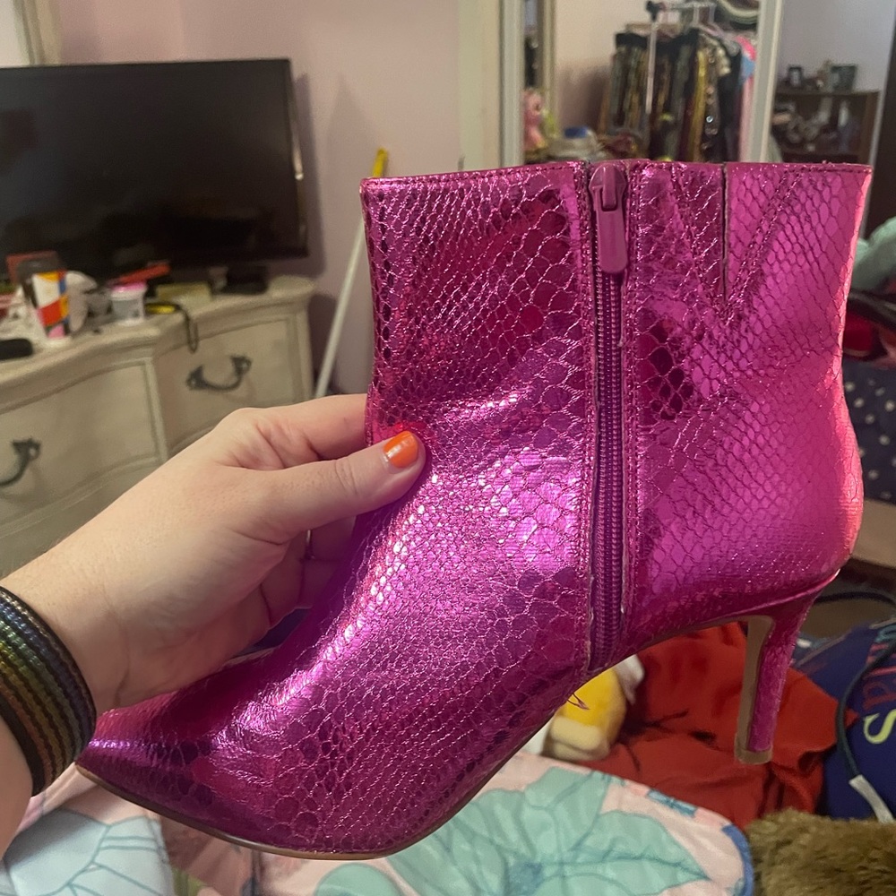 Torrid pink booties with heel 10W